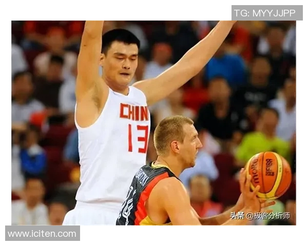 姚明与奥尼尔巅峰对决全场精彩瞬间回顾与分析 姚明与奥尼尔巅峰对决全场精彩瞬间回顾与分析