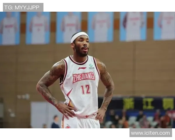 斯蒂文尼奇与雷丁激战正酣谁能在这场对决中笑到最后